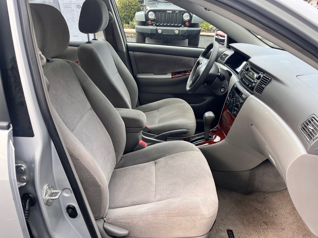 2006 Toyota Corolla Image 25