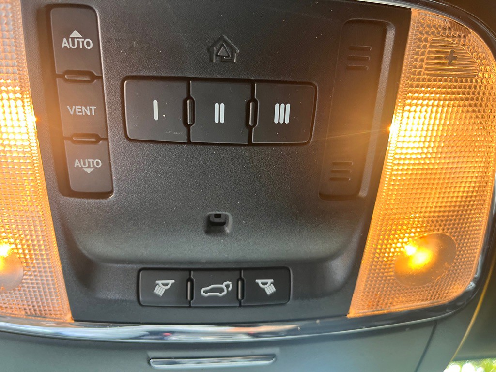 2018 Jeep Grand Cherokee Image 35