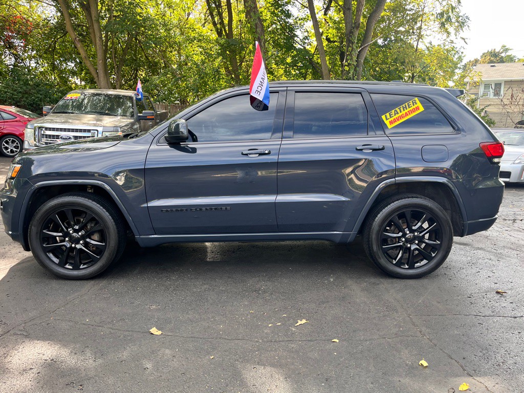 2018 Jeep Grand Cherokee Image 3
