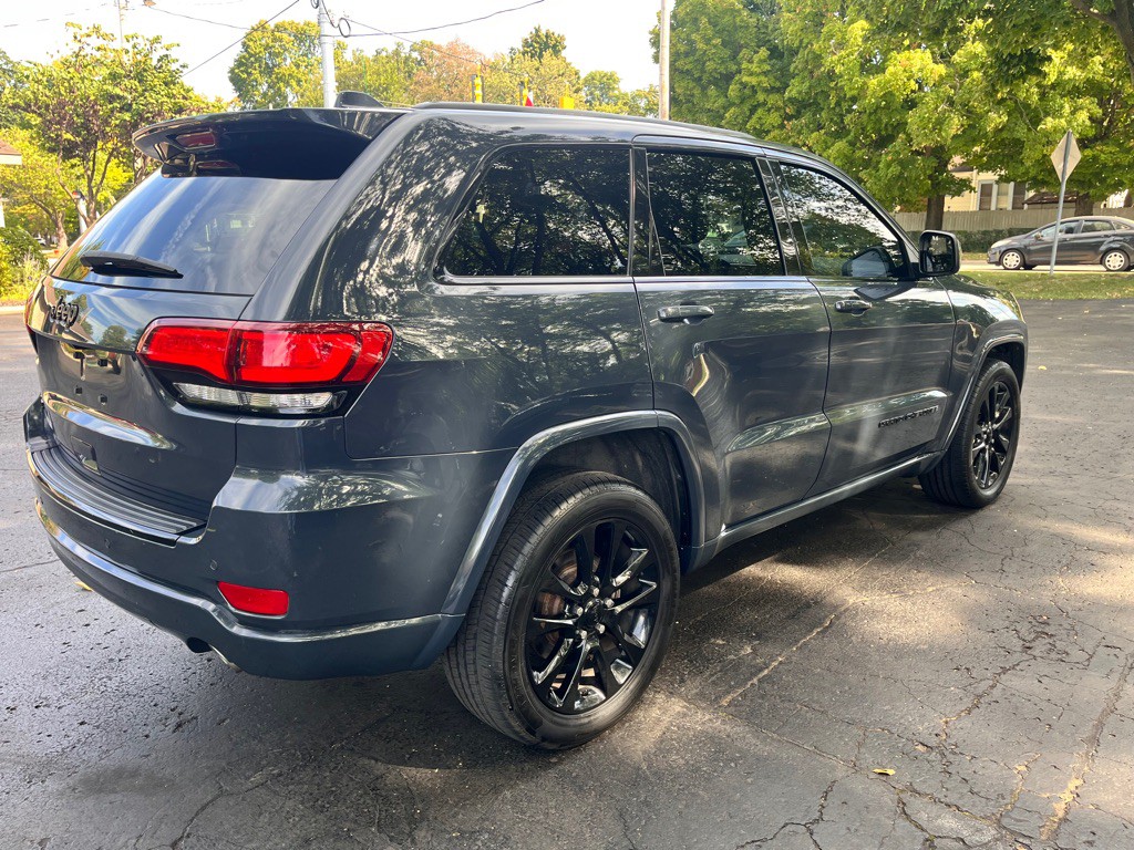 2018 Jeep Grand Cherokee Image 8