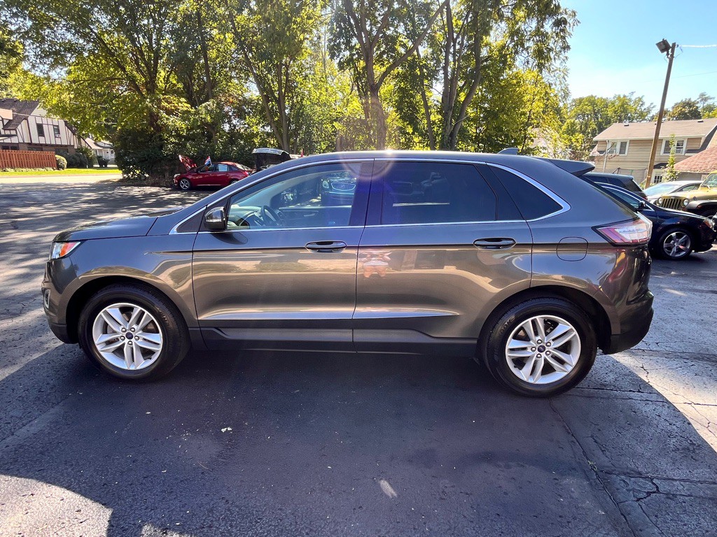 2017 Ford Edge Image 3