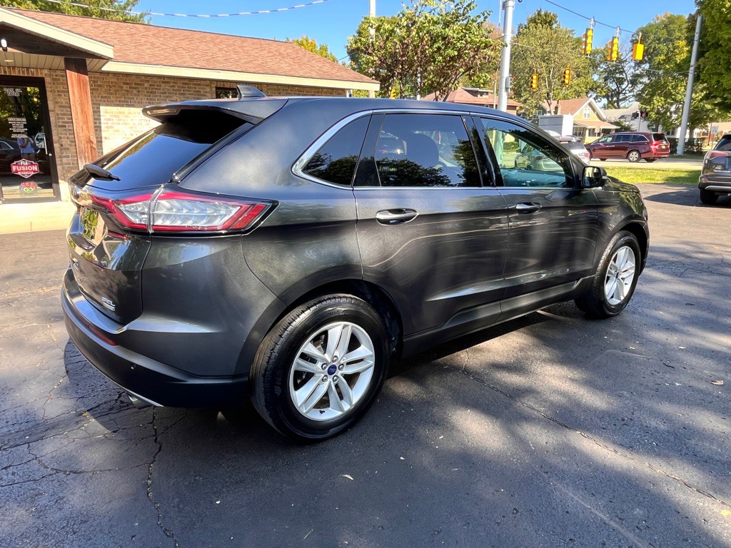 2017 Ford Edge Image 6