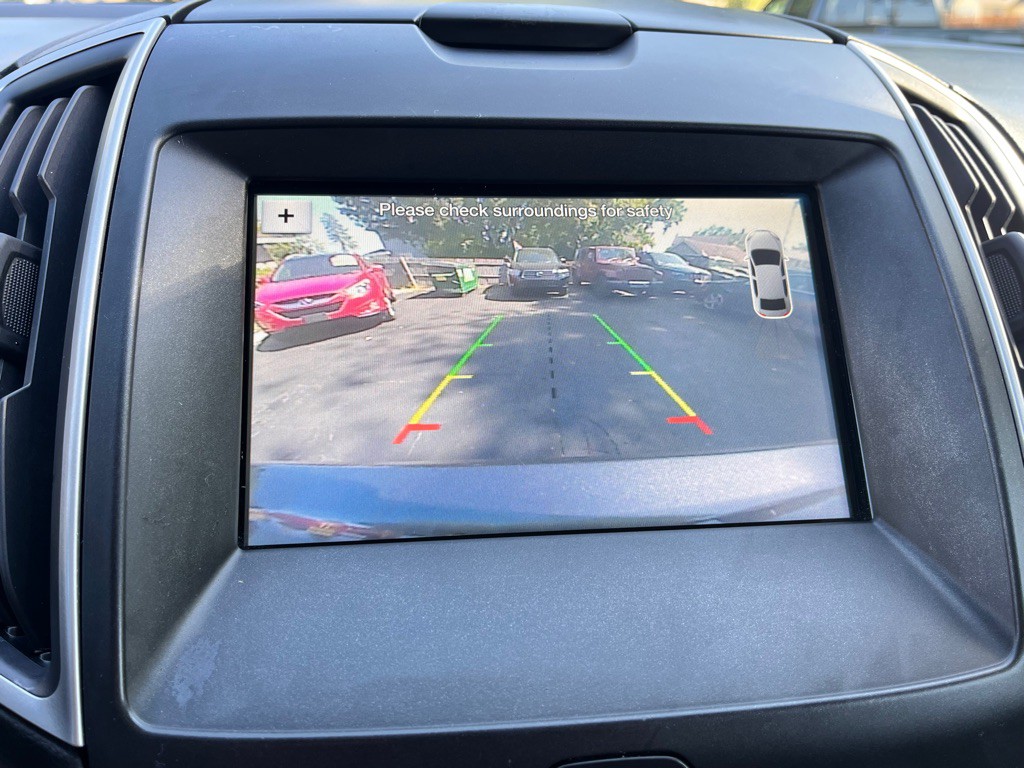 2017 Ford Edge Image 15