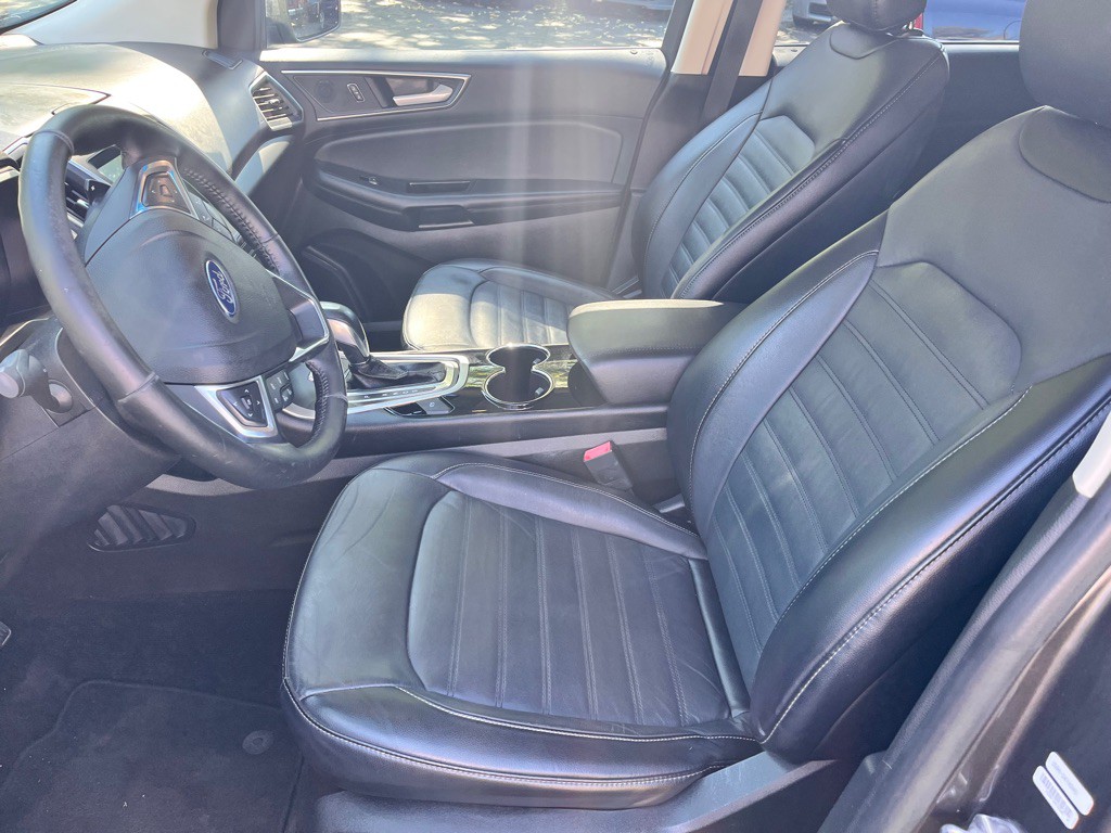 2017 Ford Edge Image 20