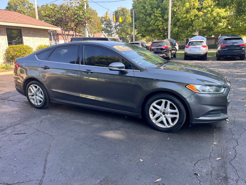 2016 Ford Fusion Image 4