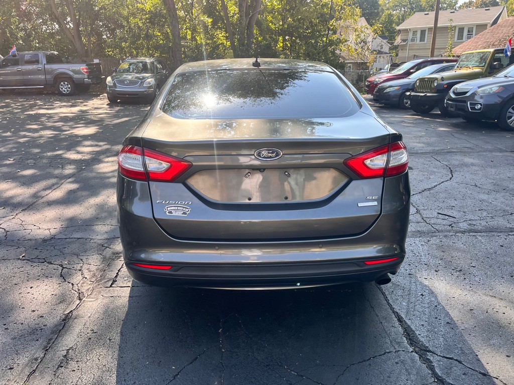 2016 Ford Fusion Image 10