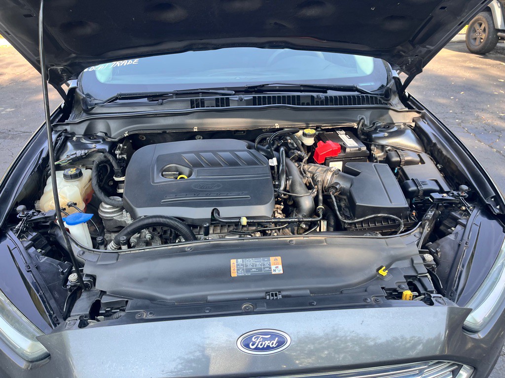 2016 Ford Fusion Image 14