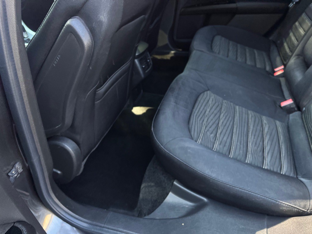 2016 Ford Fusion Image 28