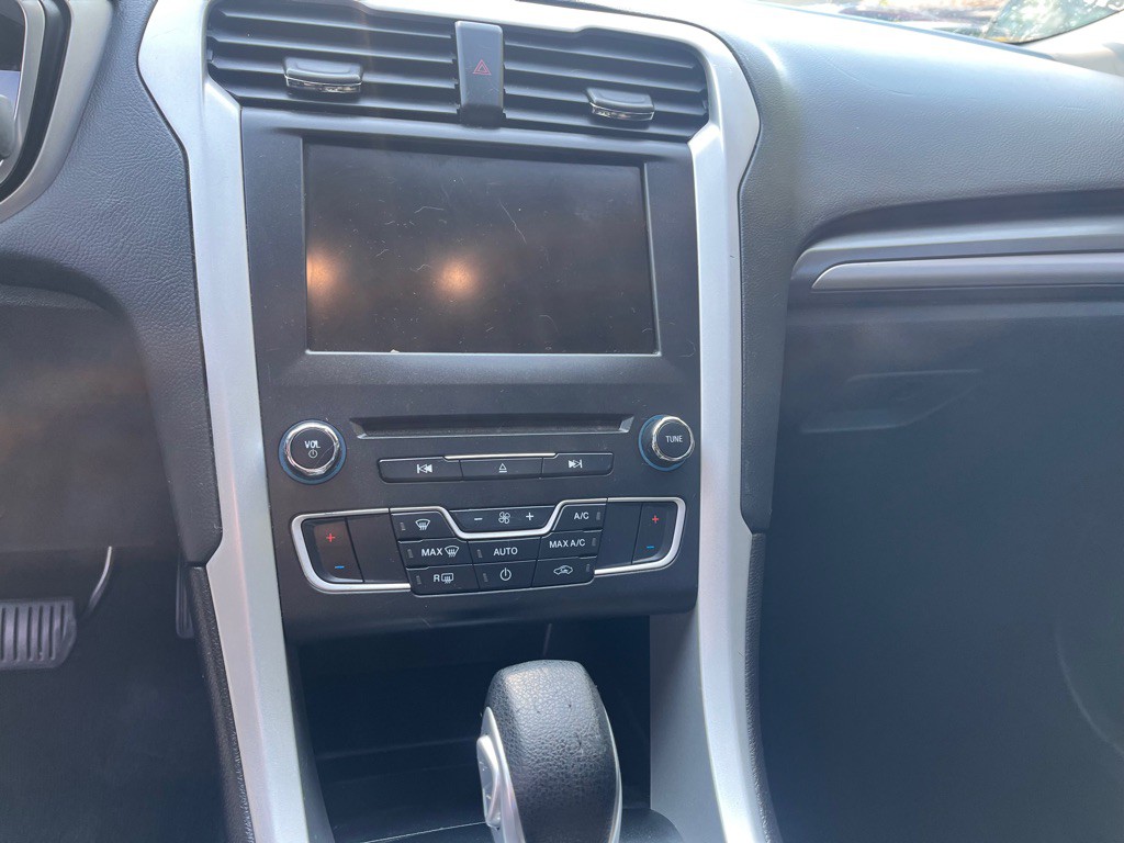 2016 Ford Fusion Image 42