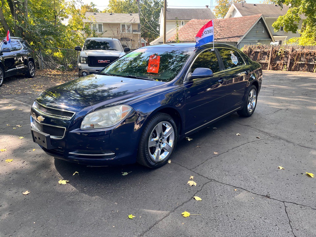 2010 Chevrolet Malibu Image 1