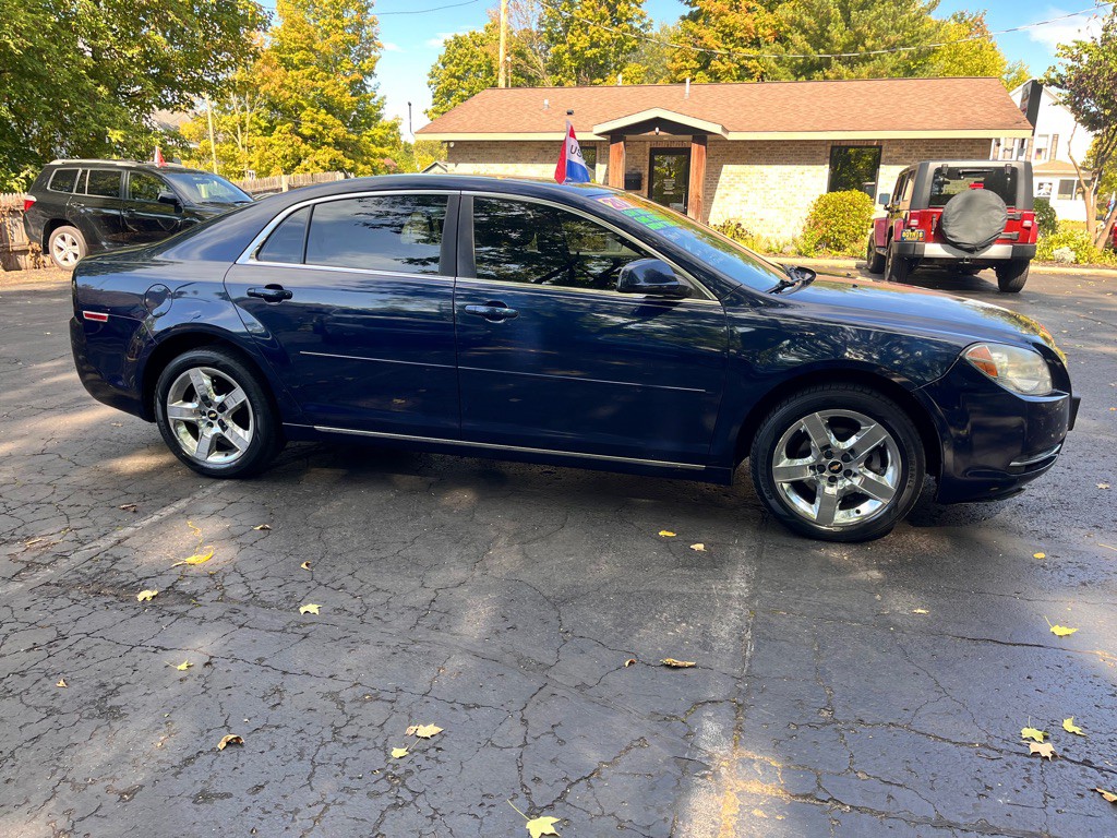 2010 Chevrolet Malibu Image 11