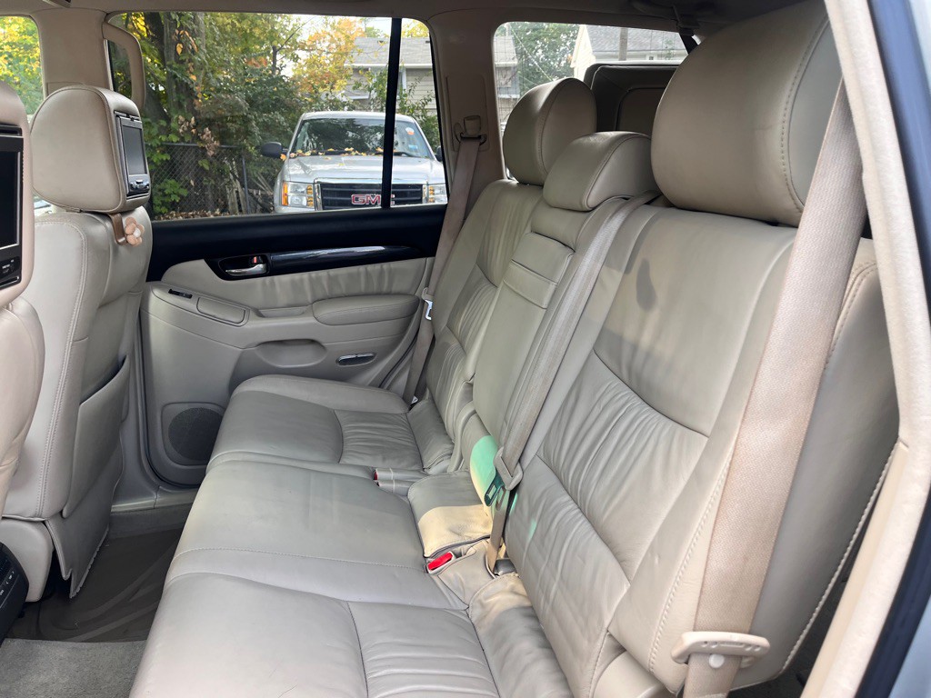 2005 Lexus GX 470 Image 25