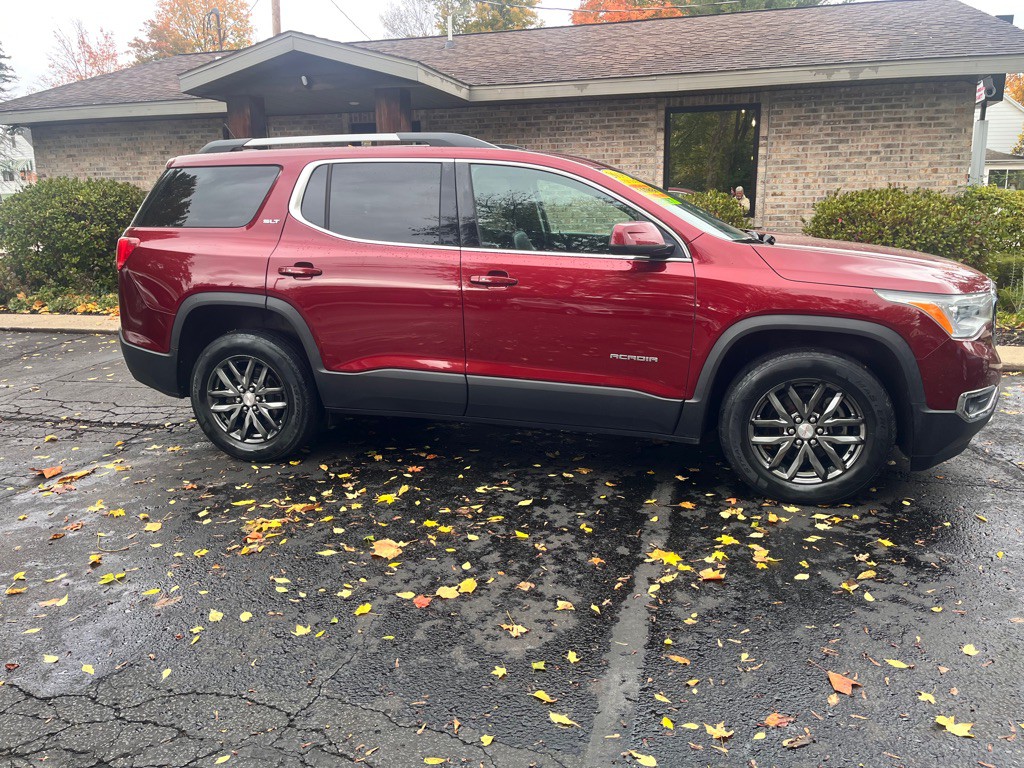 2018 GMC Acadia Image 9