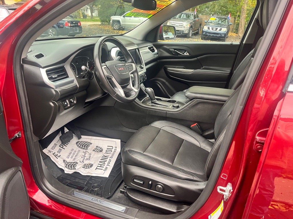 2018 GMC Acadia Image 16