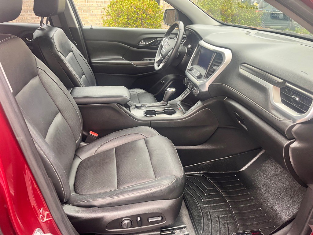 2018 GMC Acadia Image 18