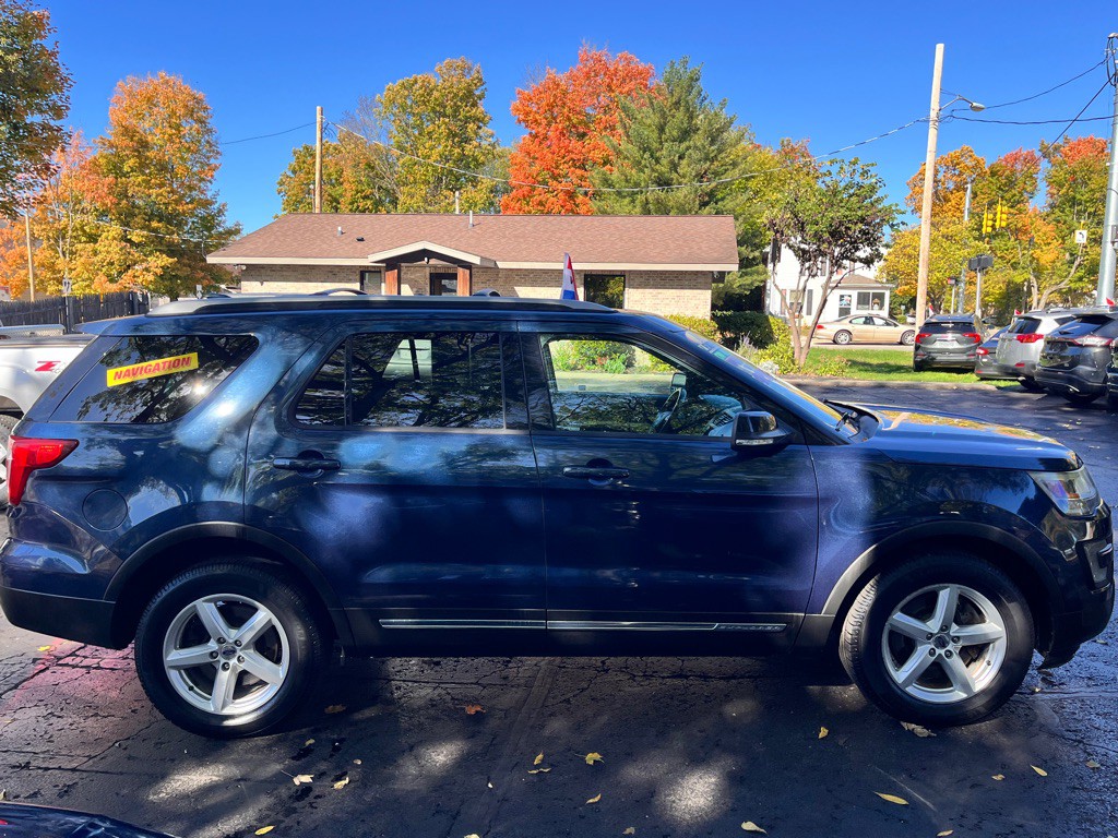 2016 Ford Explorer Image 4