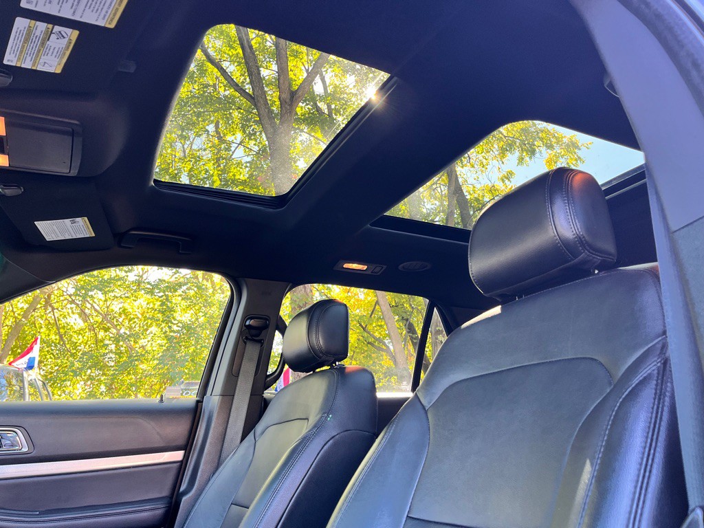 2016 Ford Explorer Image 14