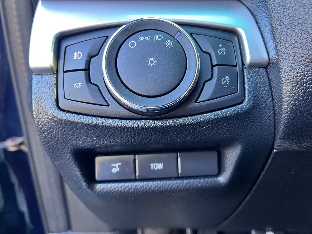 2016 Ford Explorer Image 21