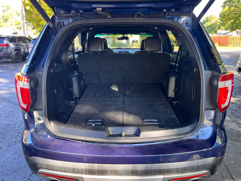 2016 Ford Explorer Image 32