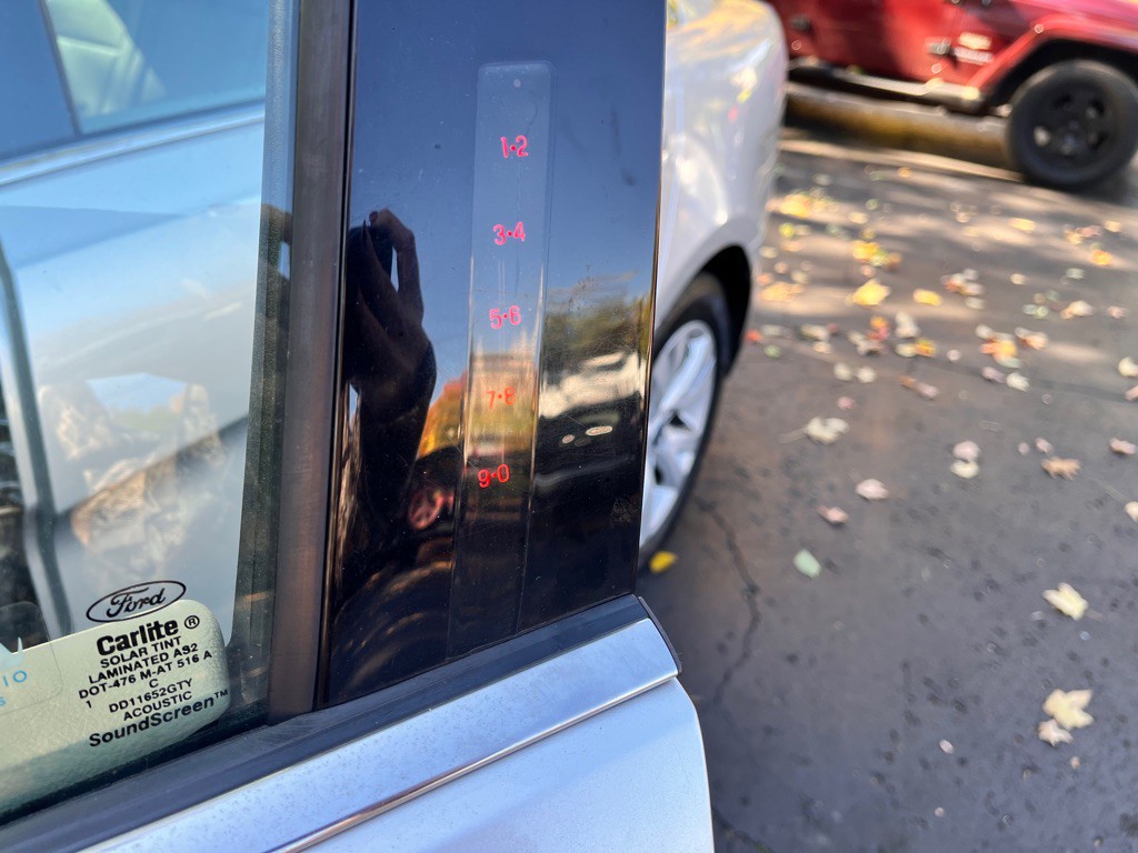 2011 Ford Taurus Image 17