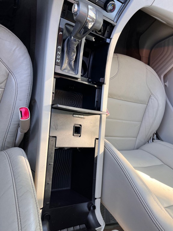 2011 Ford Taurus Image 22