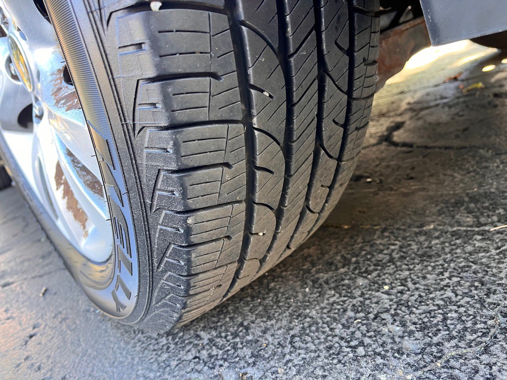 2011 Ford Taurus Image 26