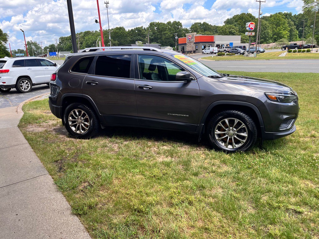 2019 Jeep Cherokee Image 9