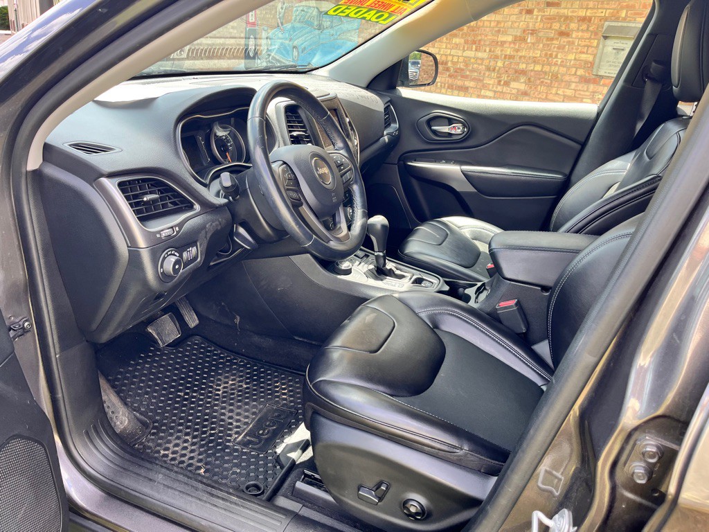 2019 Jeep Cherokee Image 13