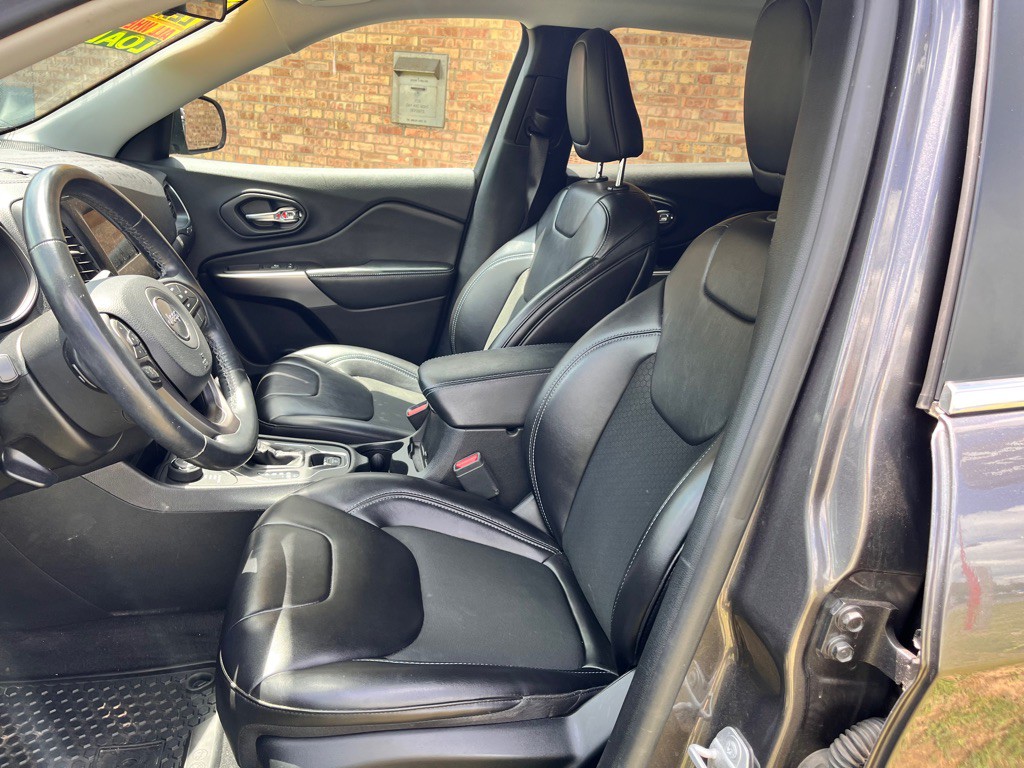 2019 Jeep Cherokee Image 14