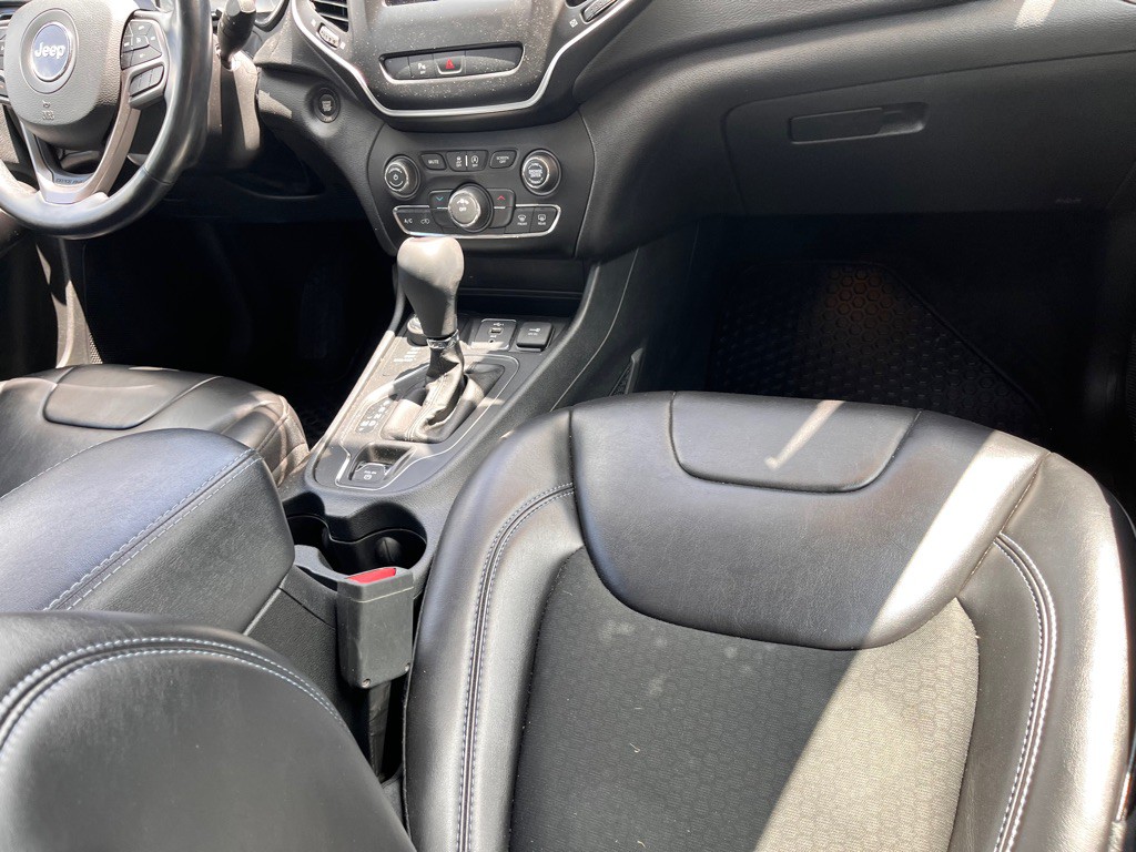 2019 Jeep Cherokee Image 25