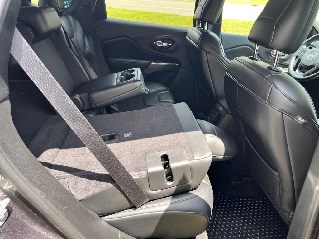 2019 Jeep Cherokee Image 27