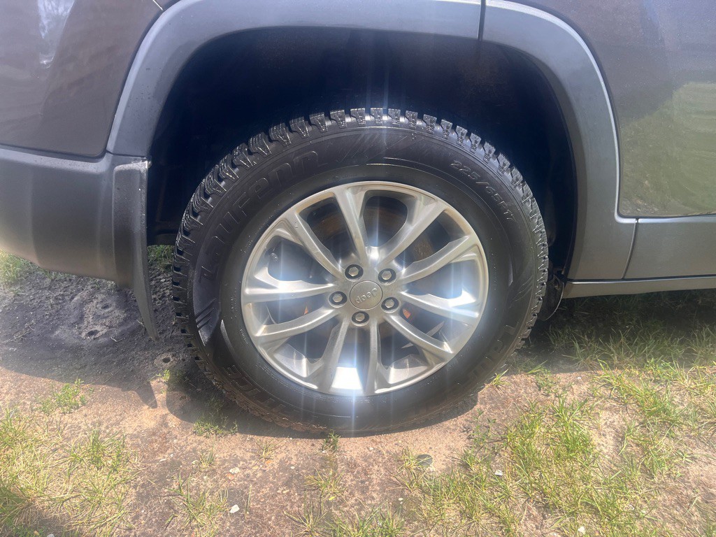 2019 Jeep Cherokee Image 50