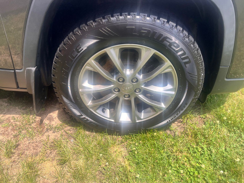 2019 Jeep Cherokee Image 52