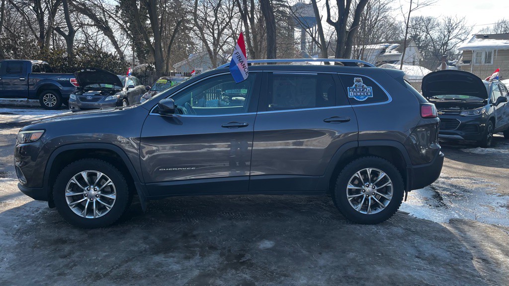 2019 Jeep Cherokee Image 3