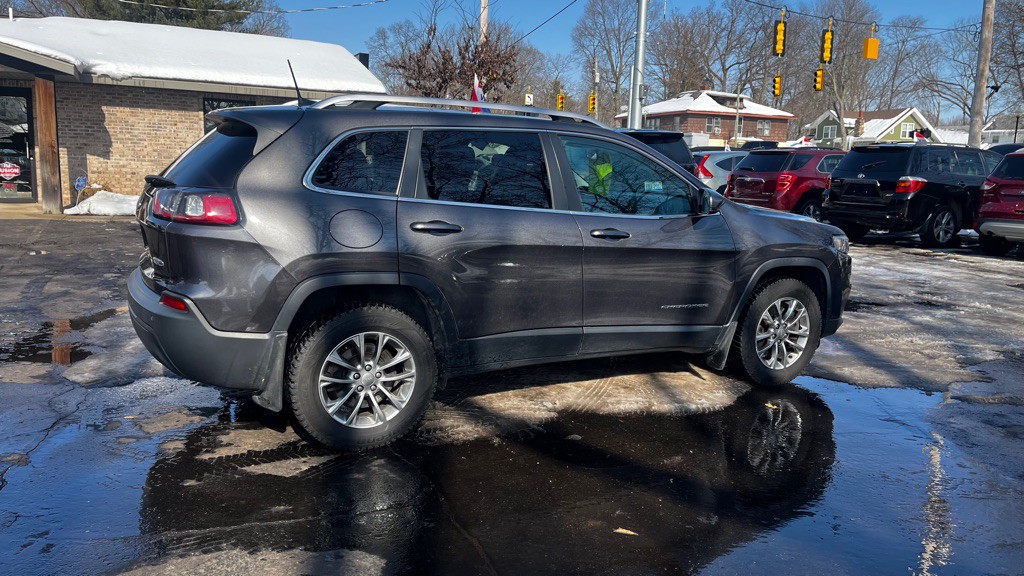 2019 Jeep Cherokee Image 8