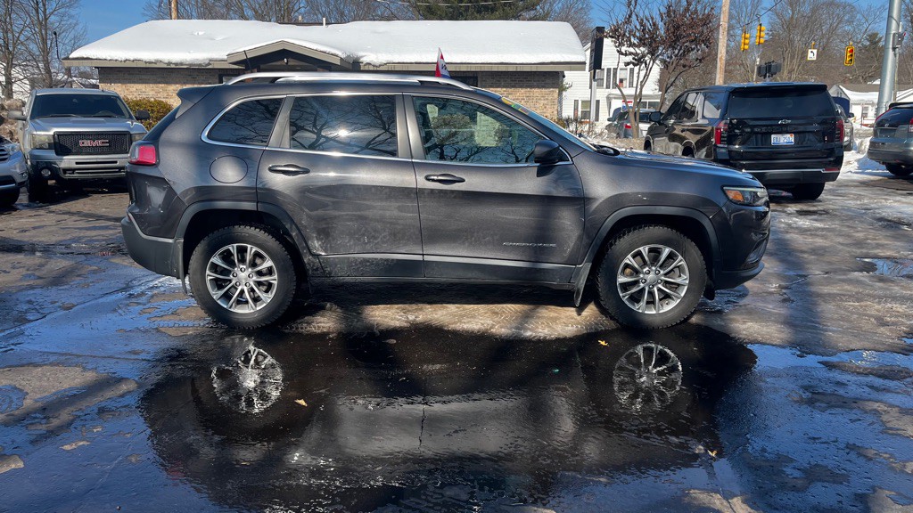 2019 Jeep Cherokee Image 9