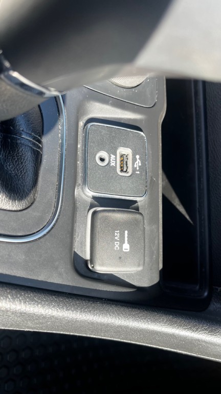 2019 Jeep Cherokee Image 19