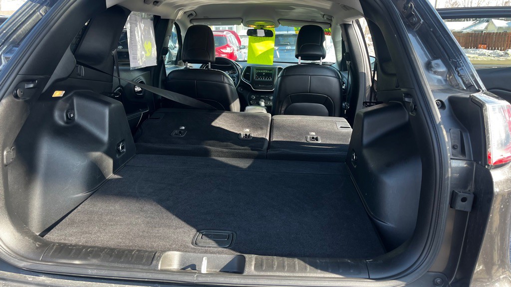 2019 Jeep Cherokee Image 38