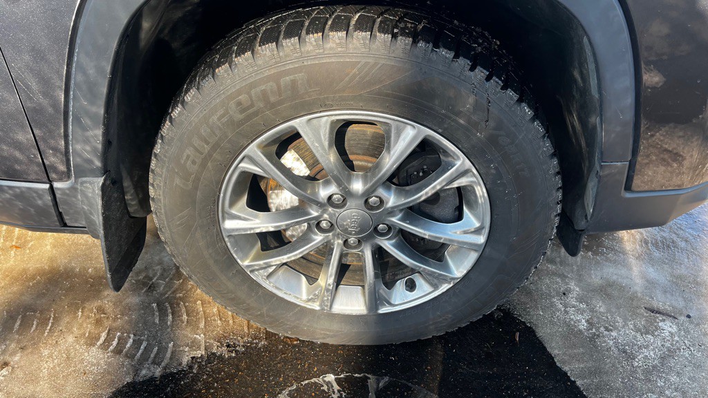 2019 Jeep Cherokee Image 45