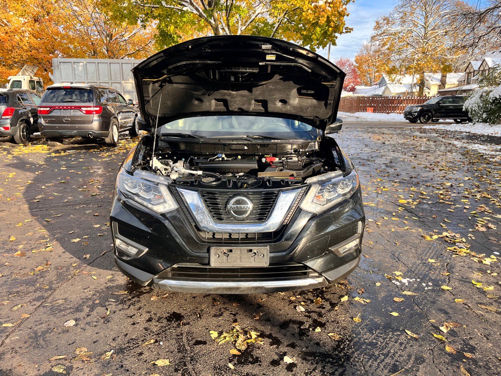 2018 Nissan Rogue Image 10