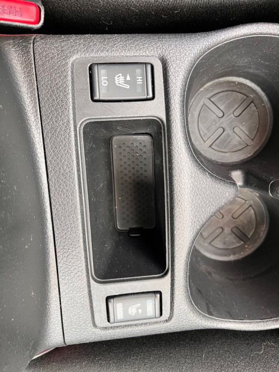 2018 Nissan Rogue Image 28