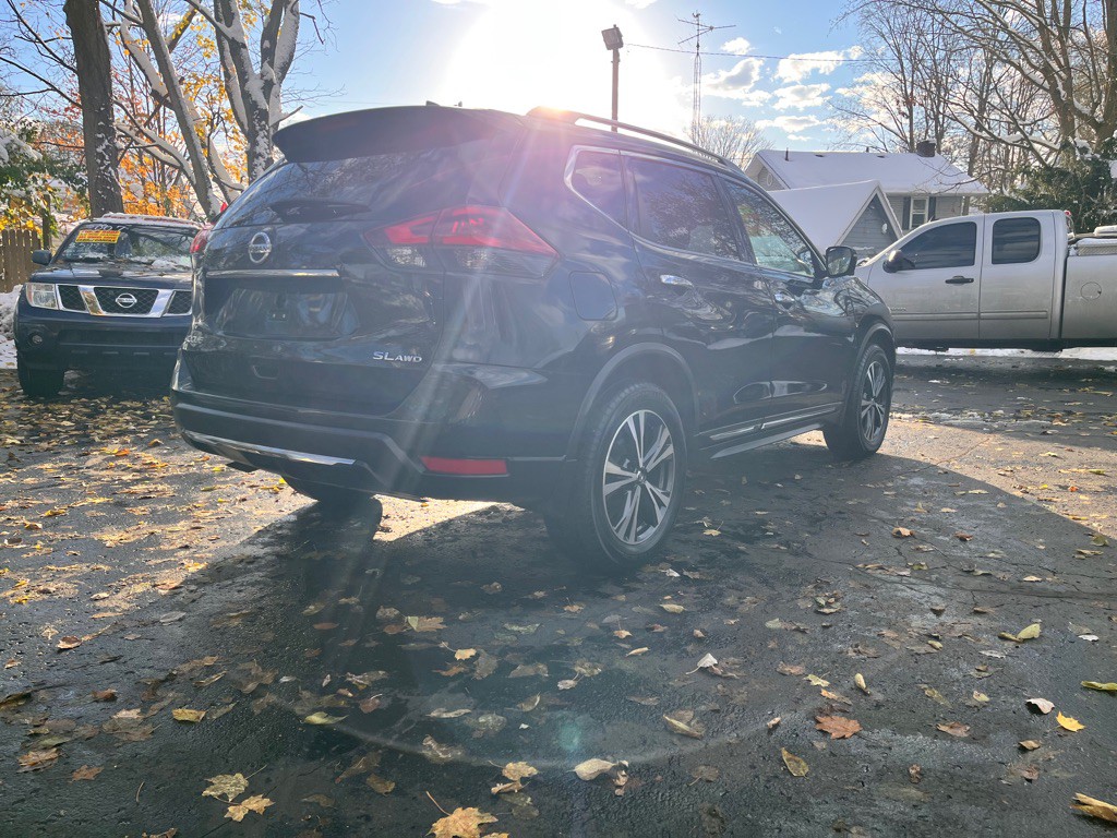 2018 Nissan Rogue Image 7