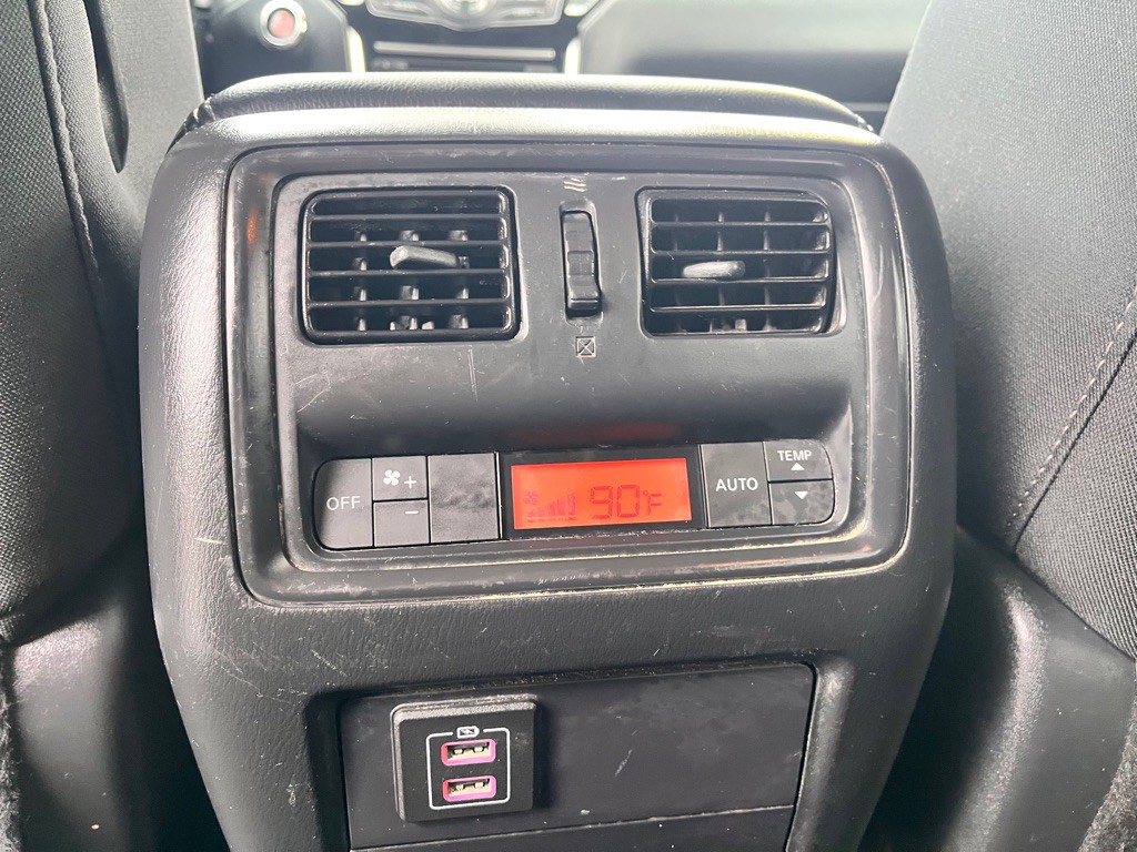 2018 Nissan Pathfinder Image 34