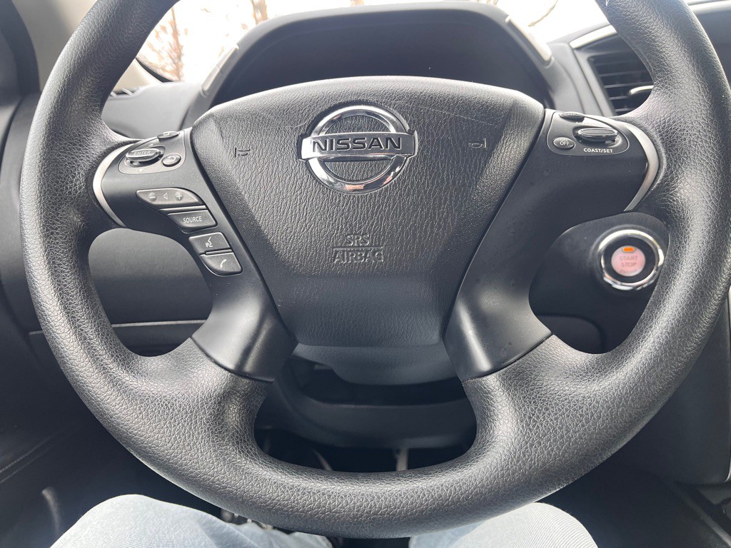 2018 Nissan Pathfinder Image 40