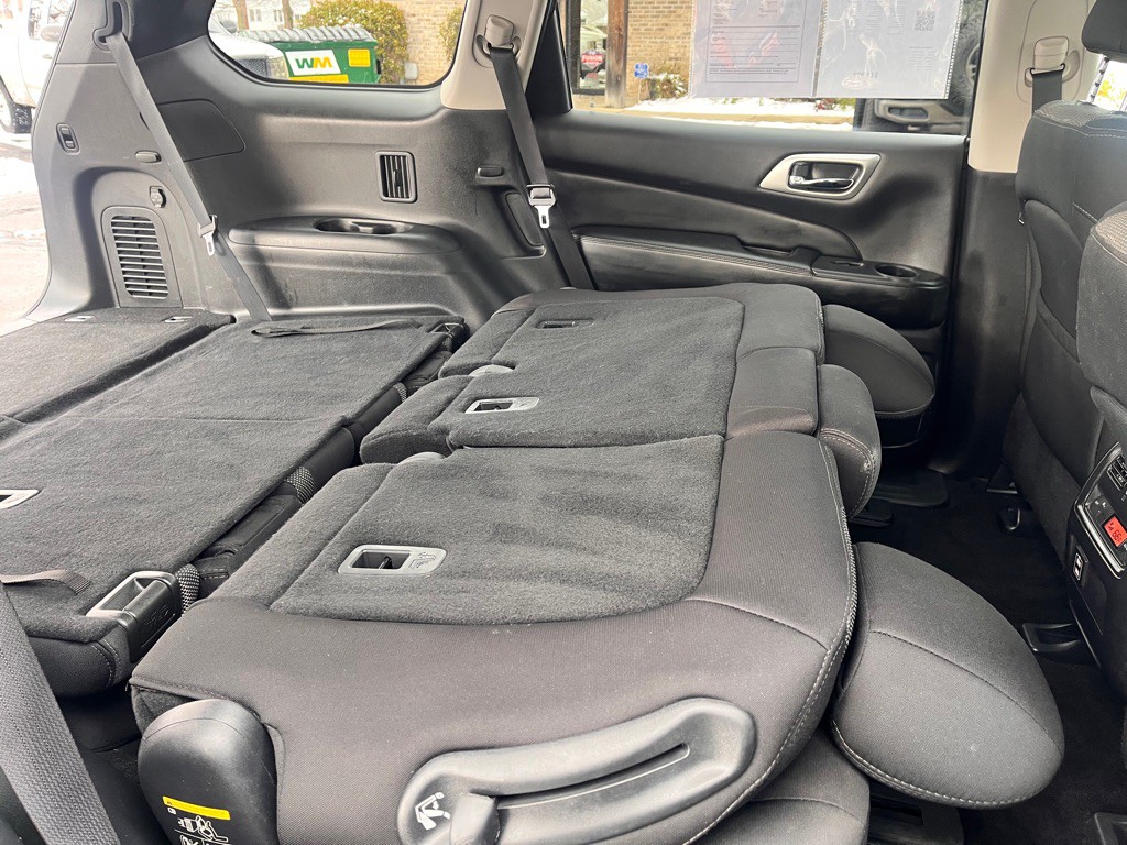 2018 Nissan Pathfinder Image 43