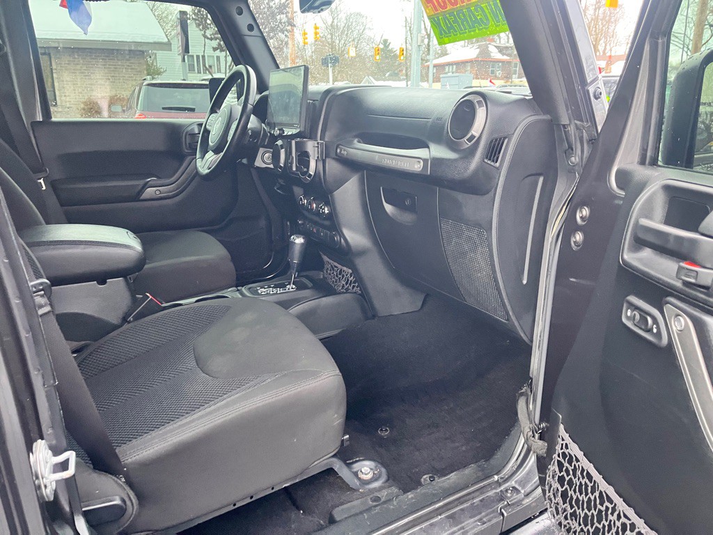 2017 Jeep Wrangler Unlimited Image 20