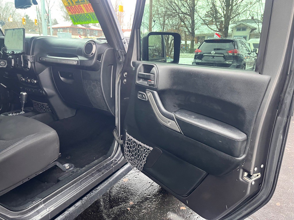 2017 Jeep Wrangler Unlimited Image 21