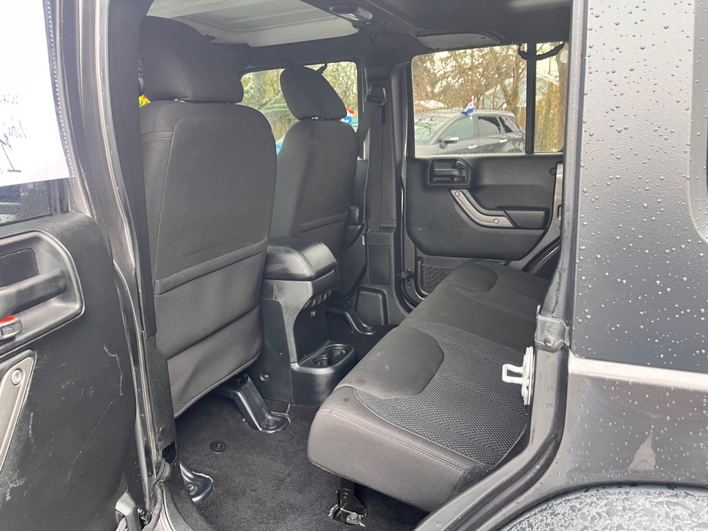 2017 Jeep Wrangler Unlimited Image 25