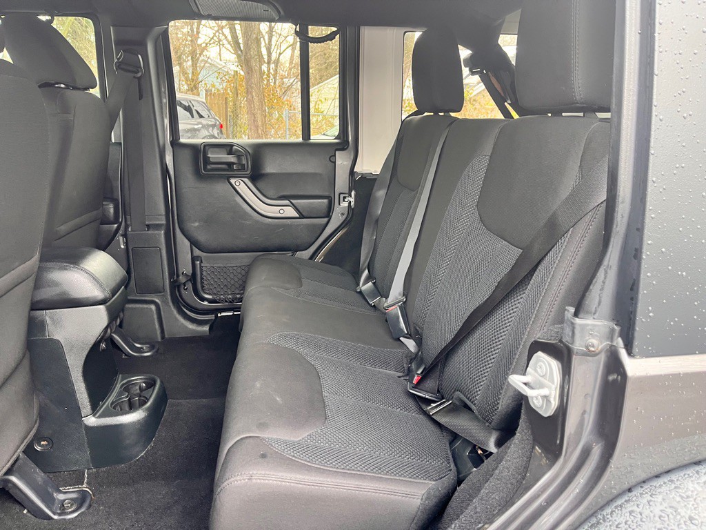 2017 Jeep Wrangler Unlimited Image 28