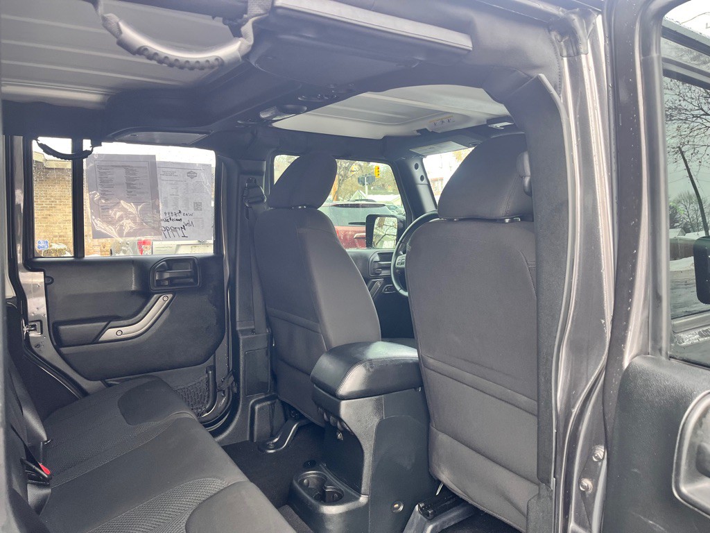 2017 Jeep Wrangler Unlimited Image 30